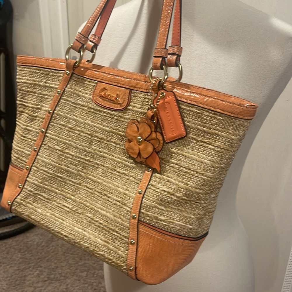 Coach purses clearing out my closet all priced to sell. - Picture 7 of 7